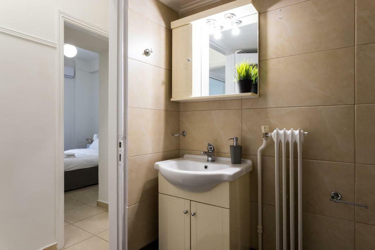 Two Bedroom Flat At Lycabettus Hill Атина Екстериор снимка